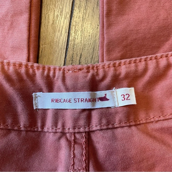 Levi’s Ribcage Straight Salmon Colored High Rise Utility Workwear Pants. F - Picture 4 of 4